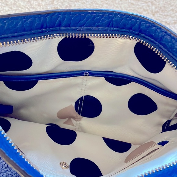 Kate Spade Large Crossbody, Bright Blue, Polka dots inside, 3 pockets - Picture 3 of 4